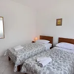 Albina B4 By Interhome Apartman