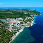 Albina B4 By Interhome Mazurija