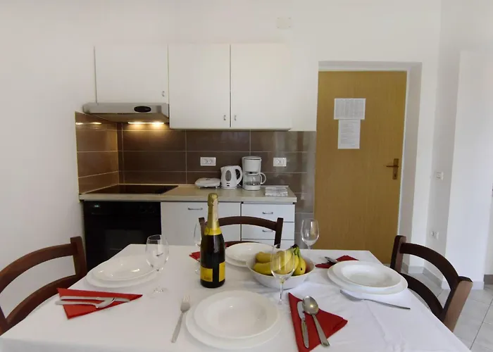 Albina B4 By Interhome